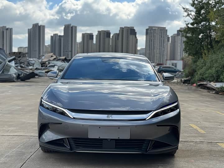 Фото 2 - BYD Han