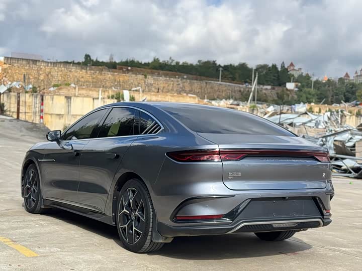 Фото 7 - BYD Han