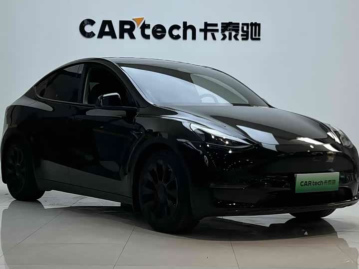 Фото 2 - Tesla Model Y