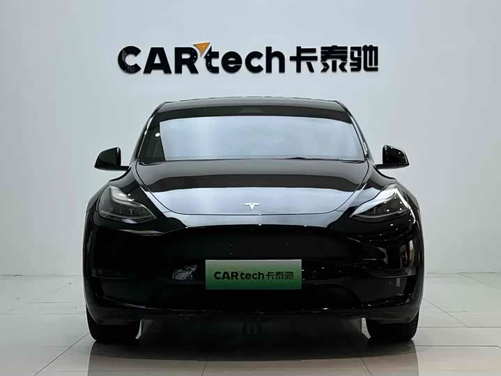 Фото 3 - Tesla Model Y