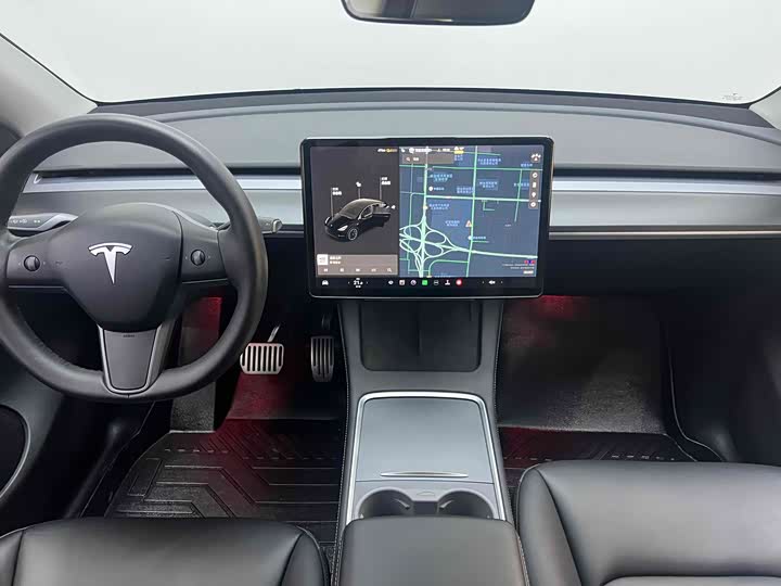 Фото 8 - Tesla Model Y