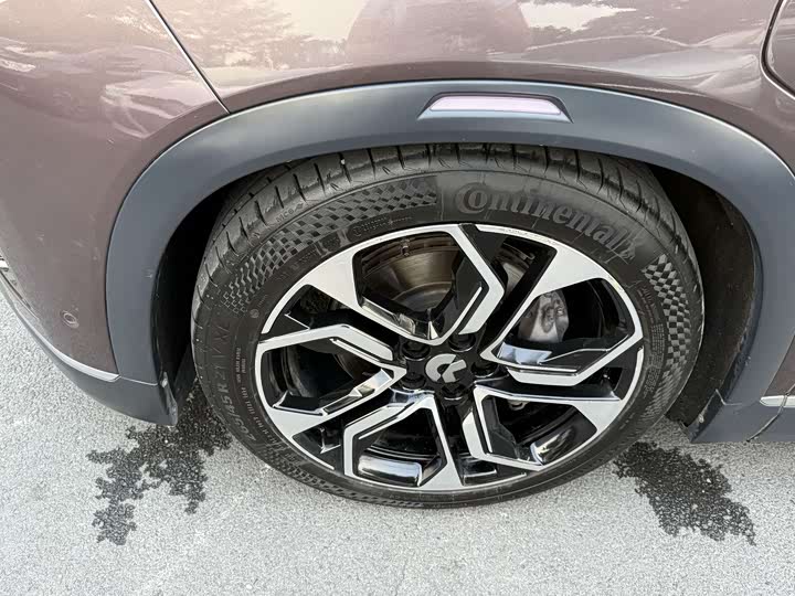 Фото 12 - Nio ES8