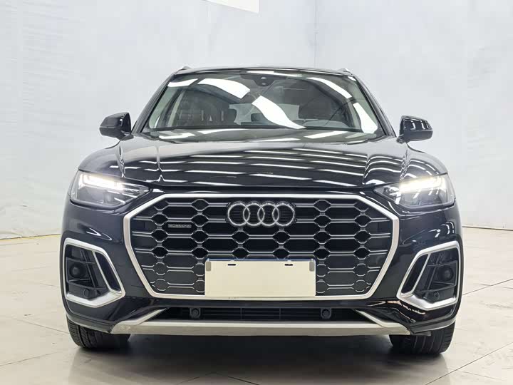 Фото 2 - Audi Q5L
