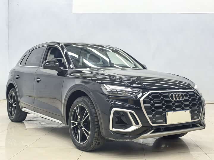 Фото 3 - Audi Q5L