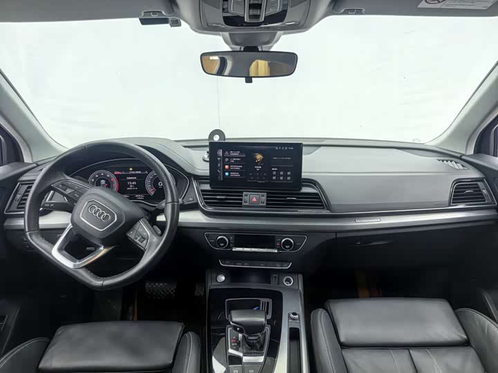 Фото 4 - Audi Q5L