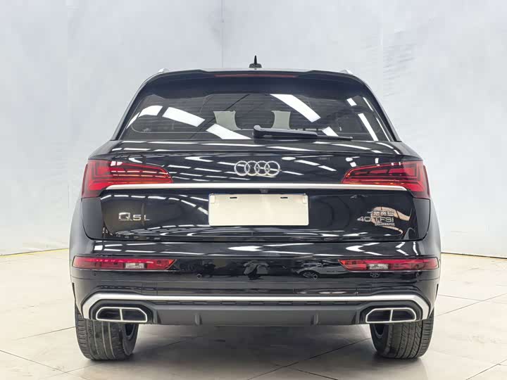 Фото 8 - Audi Q5L
