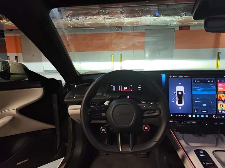 Фото 12 - Xiaomi SU7