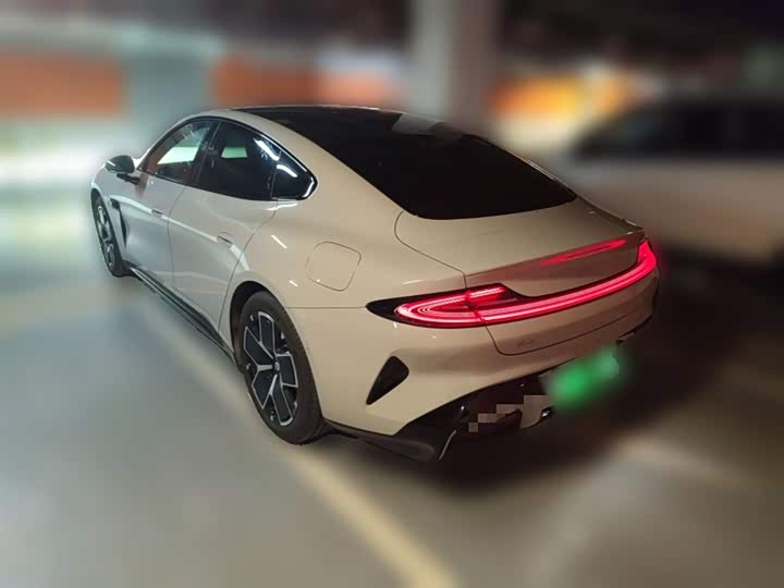 Фото 5 - Xiaomi SU7