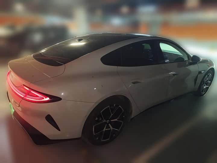 Фото 7 - Xiaomi SU7