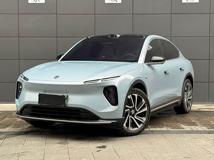 Фото 3 - Nio EC6