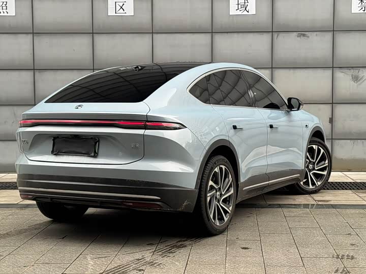 Фото 5 - Nio EC6