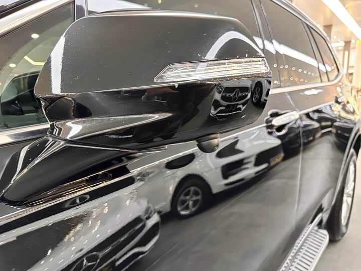 Фото 7 - Cadillac XT6