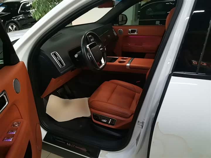 Фото 15 - LiXiang L7