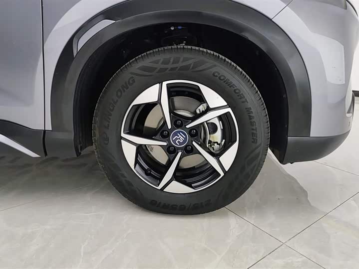 Фото 6 - BYD Yuan Up