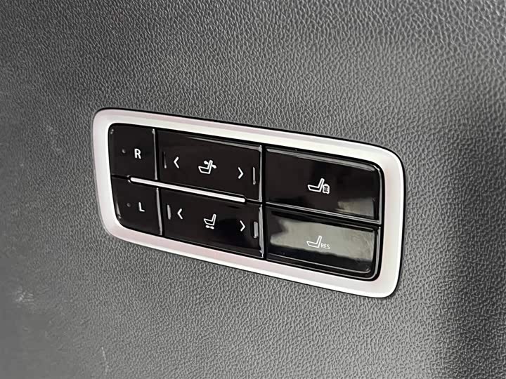 Фото 11 - Buick GL8 Century