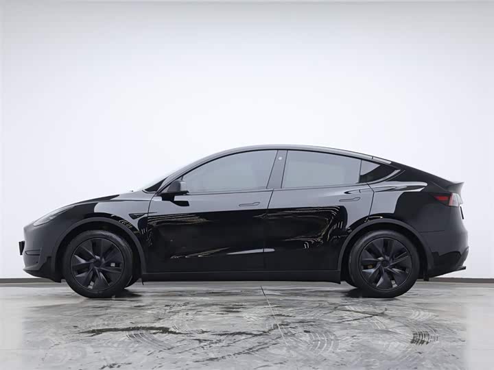 Фото 5 - Tesla Model Y