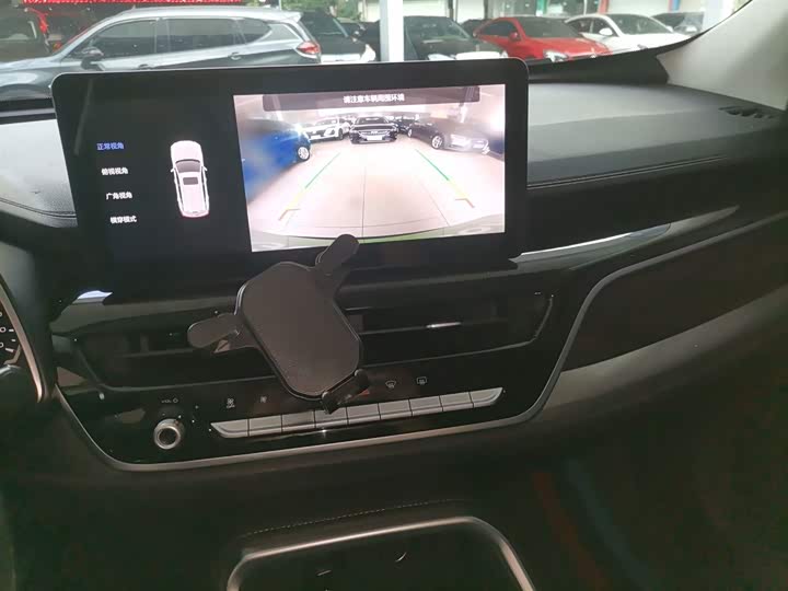 Фото 13 - Haval H6