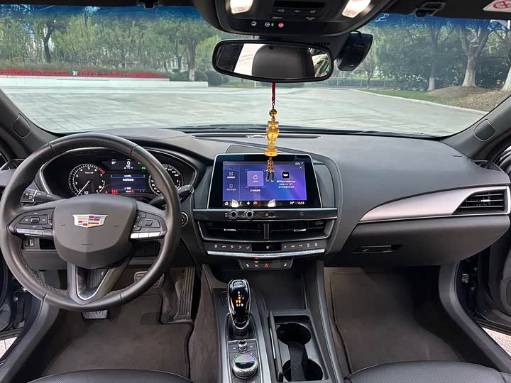 Фото 12 - Cadillac CT5