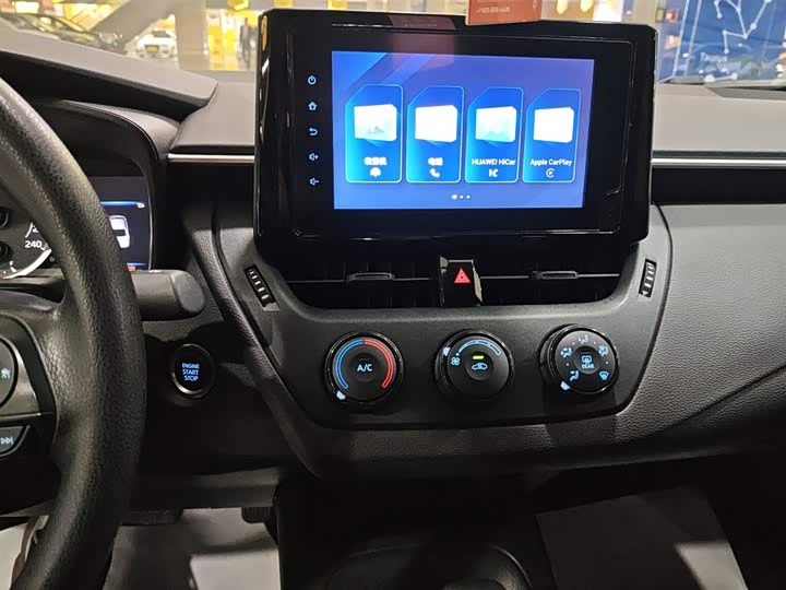 Фото 13 - Toyota Corolla