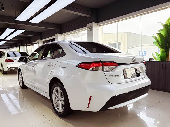 Фото 5 - Toyota Levin