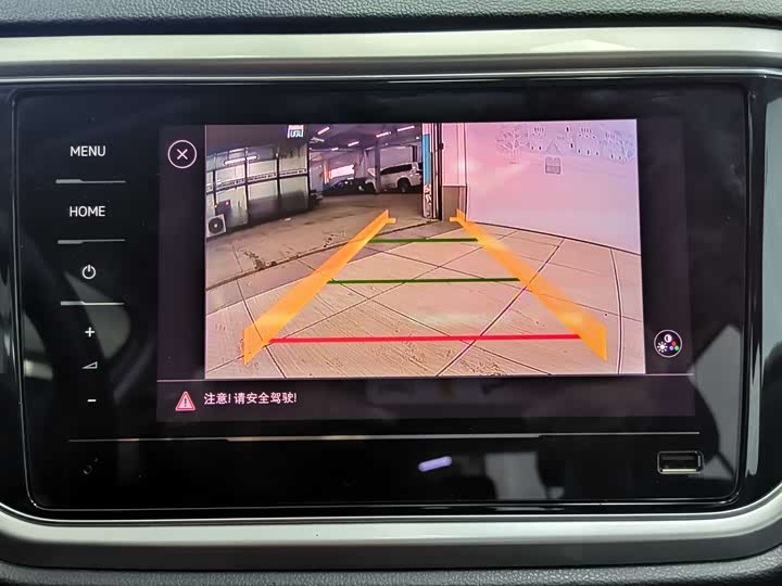 Фото 15 - Volkswagen T-Roc