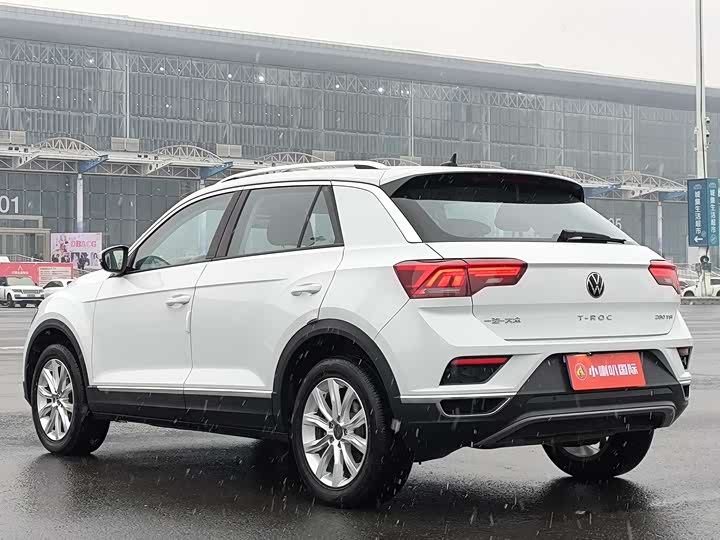 Фото 8 - Volkswagen T-Roc
