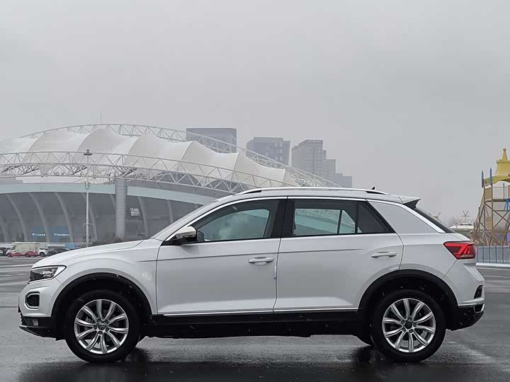 Фото 9 - Volkswagen T-Roc