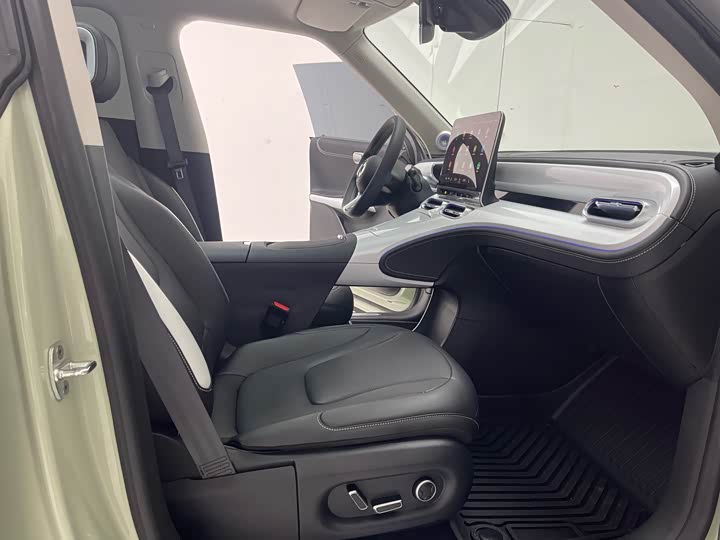 Фото 33 - Smart #1