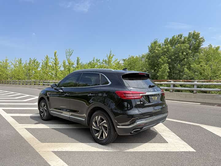 Фото 10 - Hongqi HS5