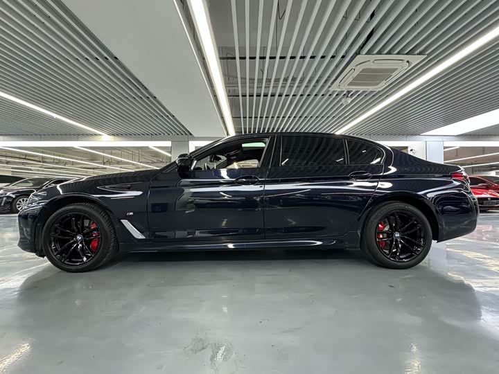 Фото 10 - BMW 5 Series