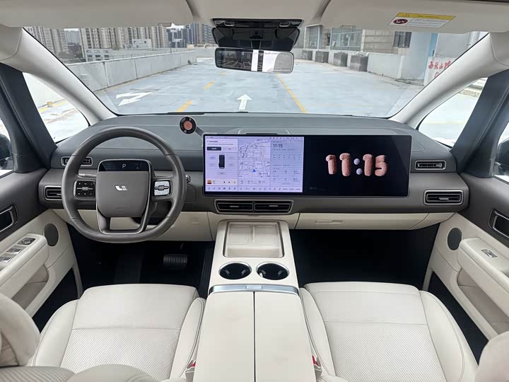 Фото 13 - LiXiang Mega