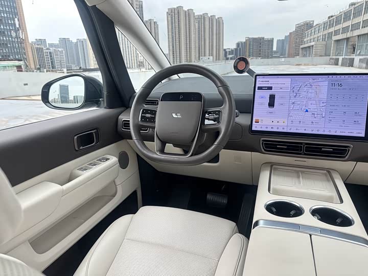 Фото 14 - LiXiang Mega