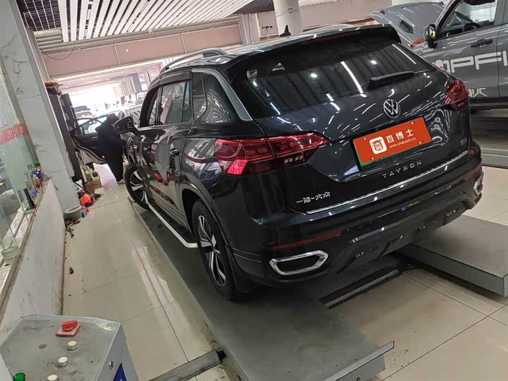 Фото 3 - Volkswagen Tayron GTE Hybrid