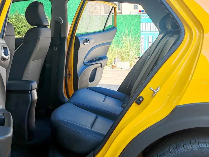 Фото 6 - Kia KX1