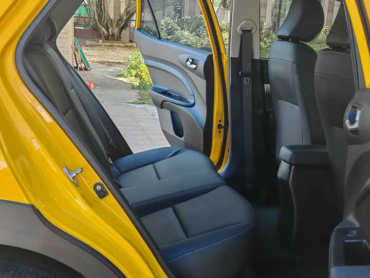 Фото 8 - Kia KX1