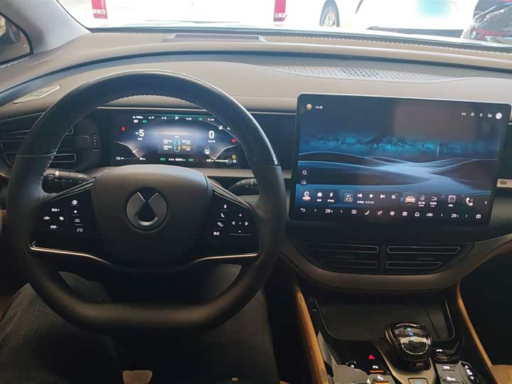 Фото 10 - Denza D9