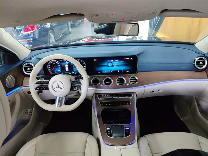 Фото 10 - Mercedes-Benz E-Class Hybrid