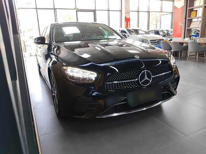 Фото 4 - Mercedes-Benz E-Class Hybrid