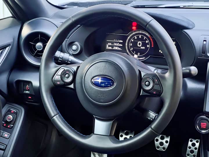 Фото 15 - Subaru BRZ