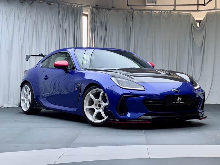 Фото 3 - Subaru BRZ