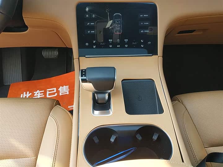 Фото 14 - LiXiang One