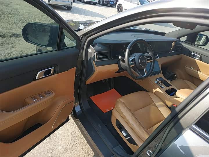 Фото 16 - LiXiang One