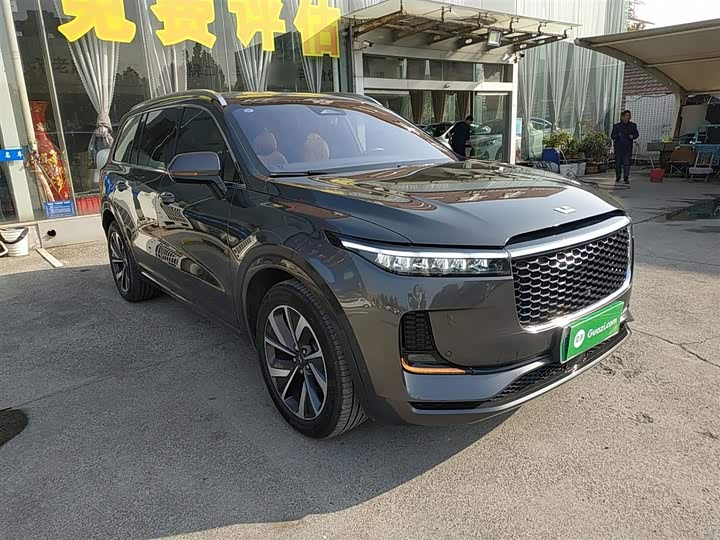 Фото 4 - LiXiang One