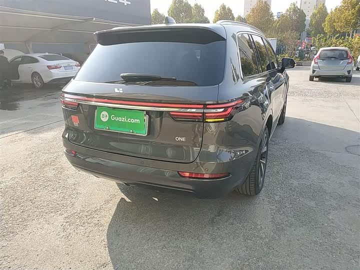 Фото 7 - LiXiang One