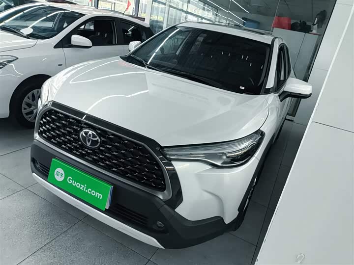 Фото 2 - Toyota Corolla Cross