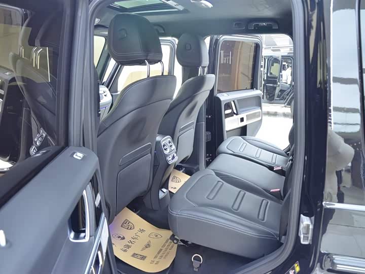 Фото 5 - Mercedes-Benz G-Class