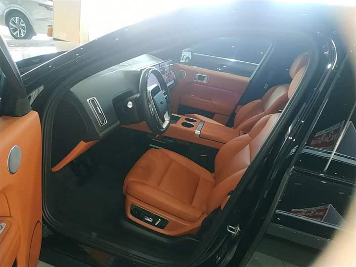 Фото 16 - LiXiang L8