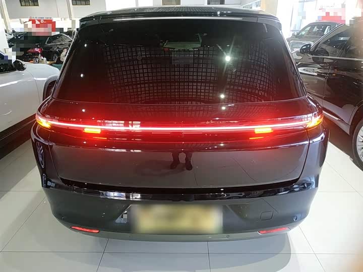 Фото 6 - LiXiang L8