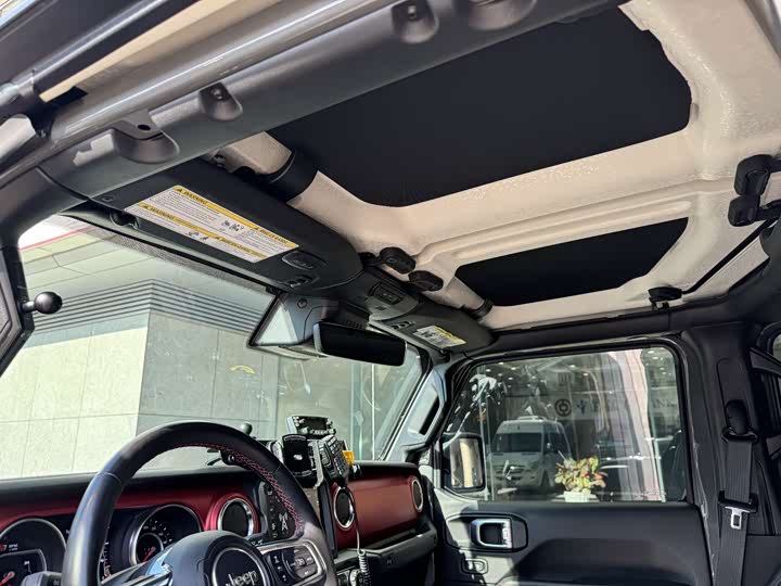 Фото 15 - Jeep Gladiator