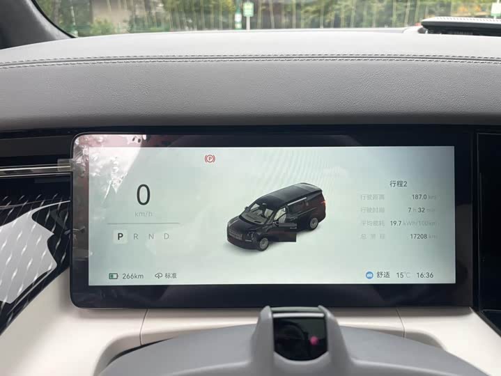 Фото 12 - Zeekr 009